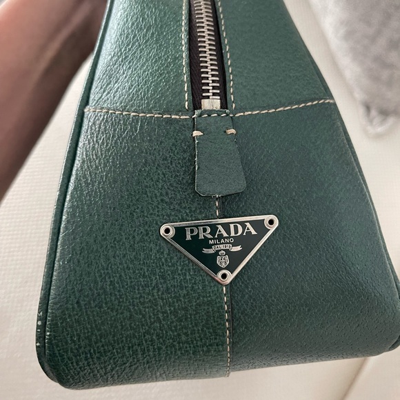 Beautiful Prada leather handbag - Picture 6 of 14